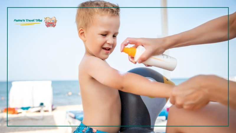 sunscreen, applying sunscreen to a toddler